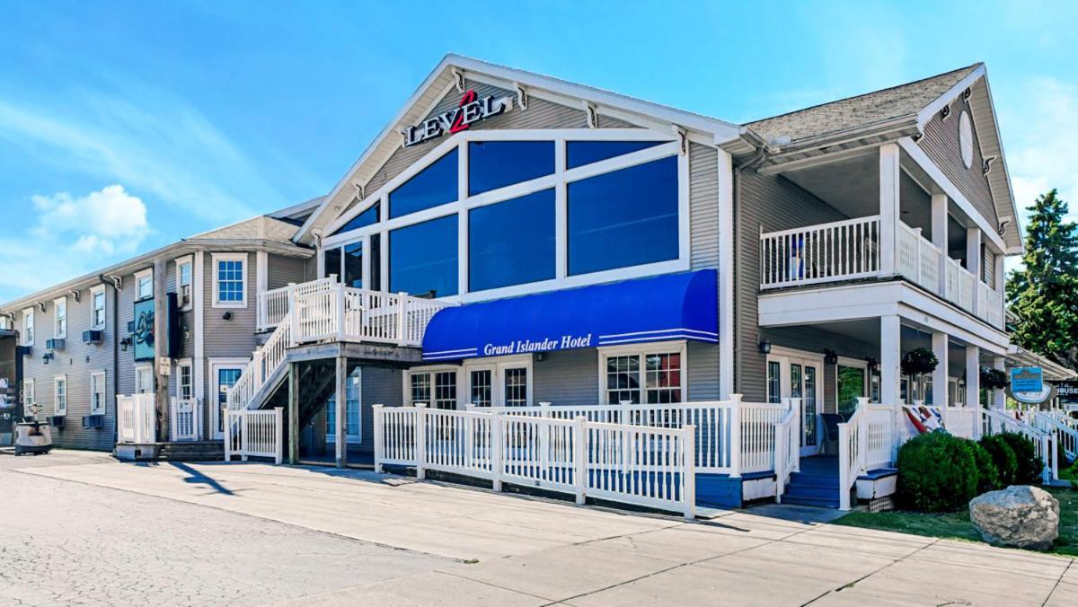 Grand Islander 2* Put-in-Bay